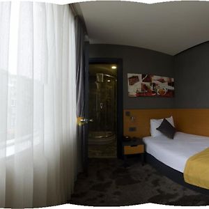 Standard Room with 1 Single Bed